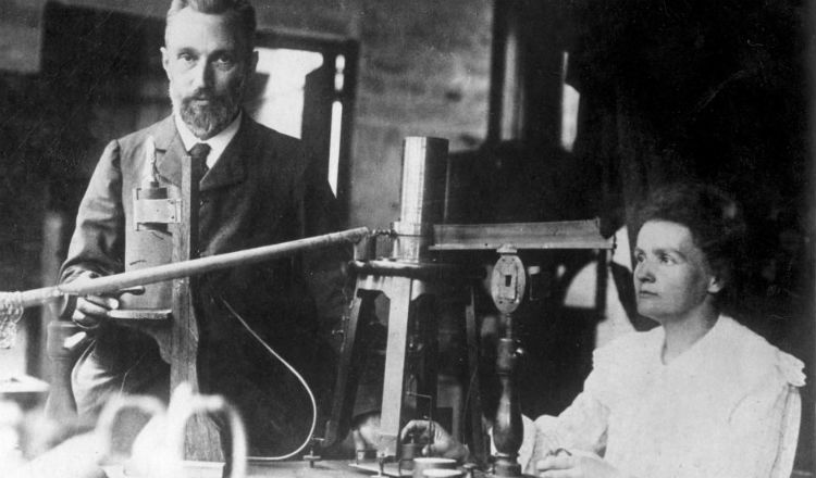Penemu Unsur Kimia Marie Curie